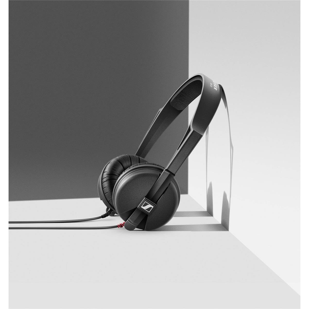 Amazon.co.jp: Sennheiser HD 25 Light DJ Headphone by Sennheiser